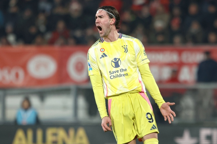 意媒：国米为DV9开800万欧免签年薪，但他尚未回应毕竟为时尚早